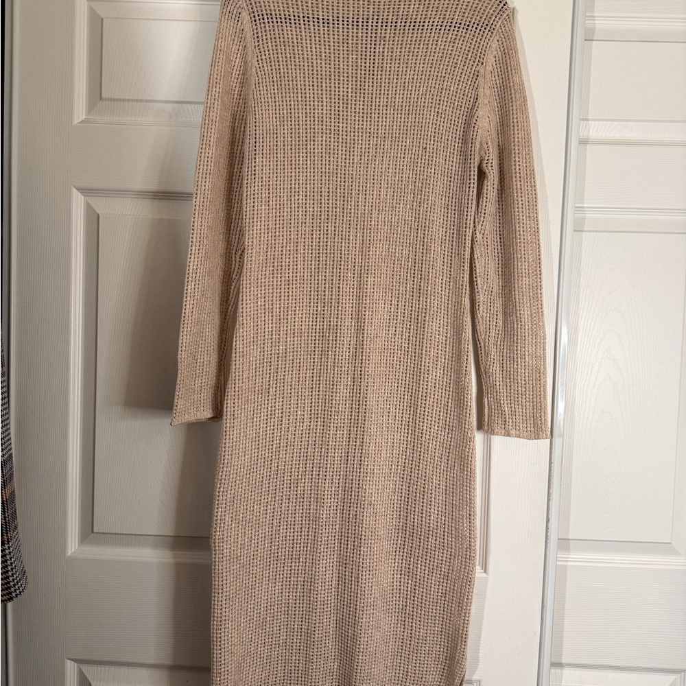 Elegant Beige Knit Dress